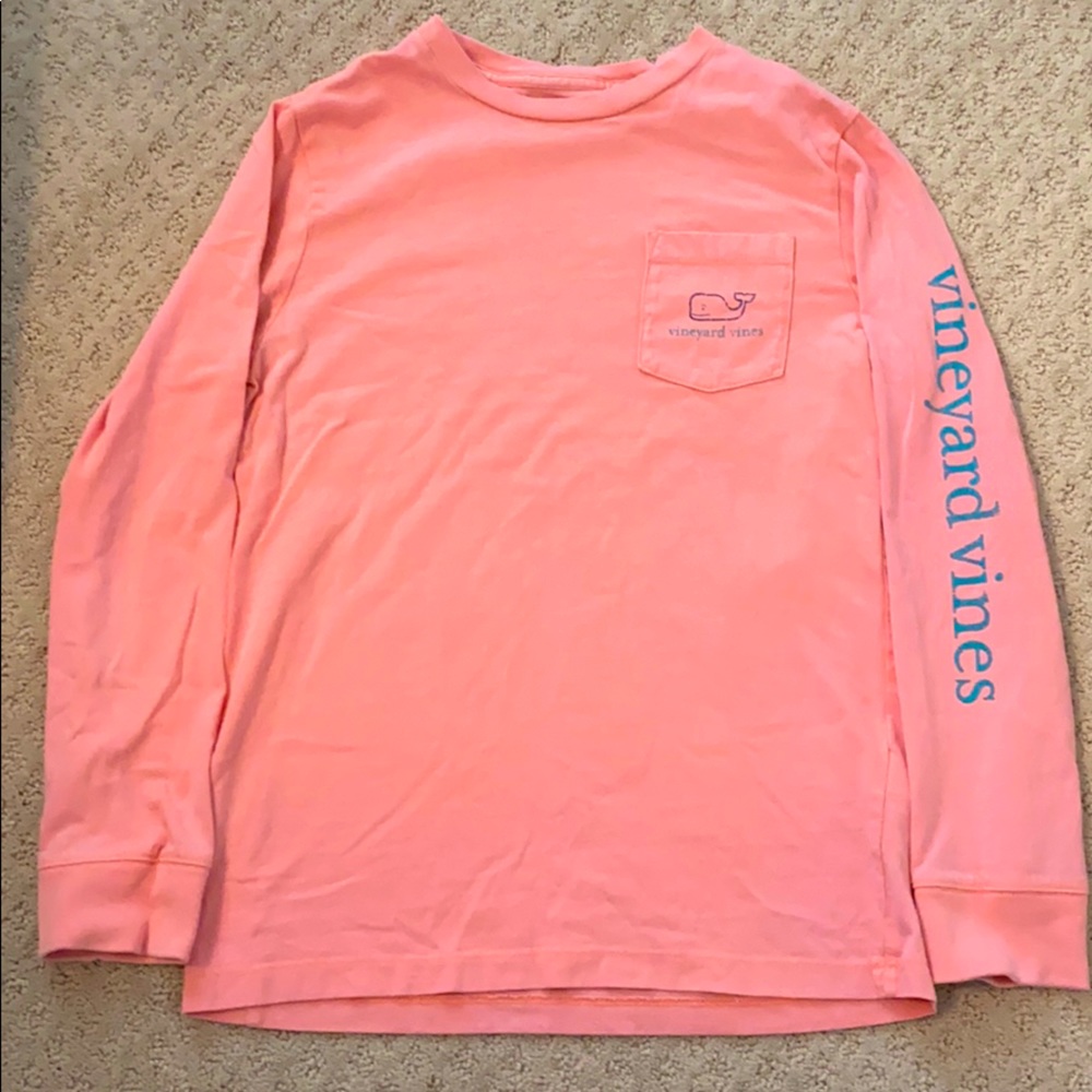 Pink Vineyard Vines tshirt